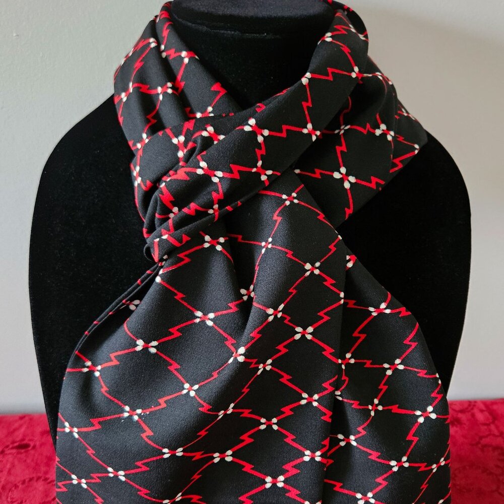 Japanese Kimono Scarf S4605 - Red and Black Diamond Wool